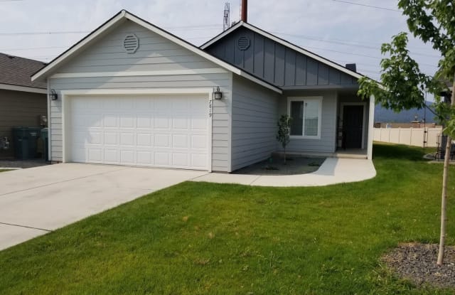 7819 W. Kayak Court - 7819 W Kayak Ct, Rathdrum, ID 83858