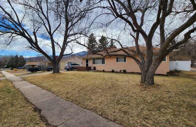 614 Valley Rd - 614 Valley Road, Colorado Springs, CO 80904