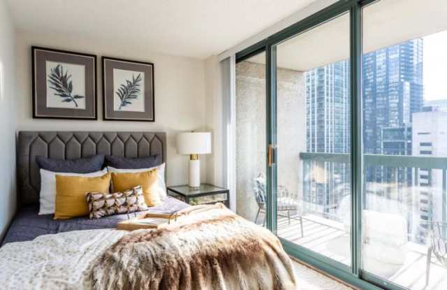 33 West Superior St.