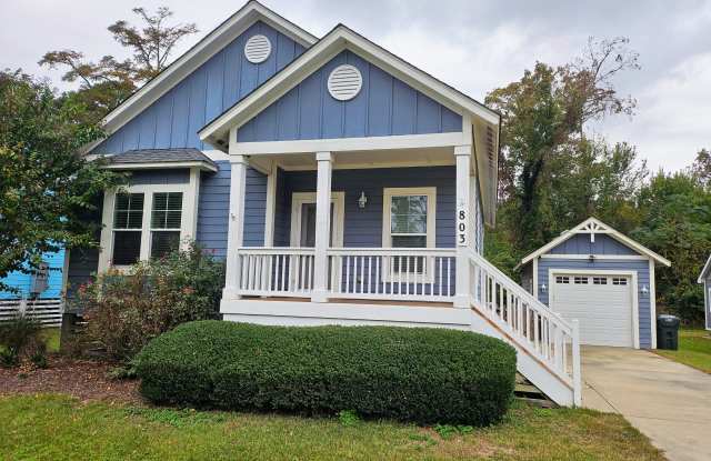 Photo of 803 Lindsey Lane