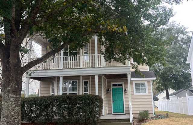 Lovely Bluffton Park House