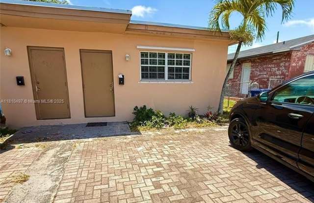 Photo of 823 NW 9th St