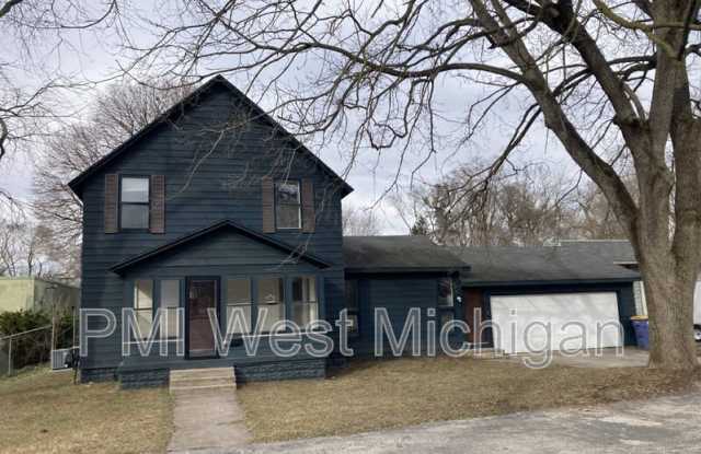 12 Riverview Terrace Northeast