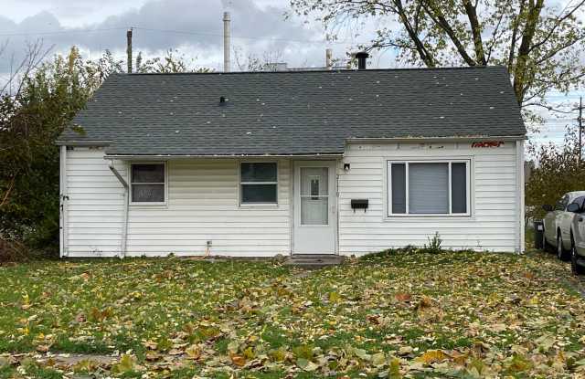 Photo of 3 Bedroom House W/ fresh Flooring and Paint!