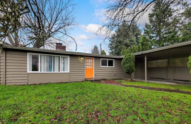 2416 SW Cloverdale ST - 2416 Southwest Cloverdale Street, Seattle, WA 98106