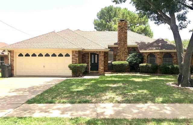2735 SHEPHERDS GLEN