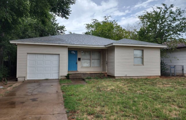 701 E. Rose Dr. - 701 East Rose Drive, Midwest City, OK 73110