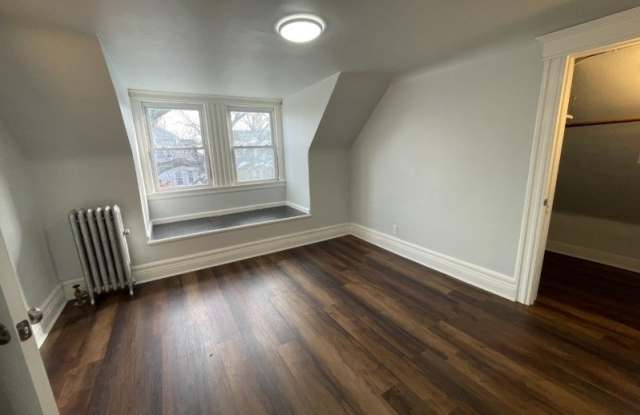 55 Treacy Ave