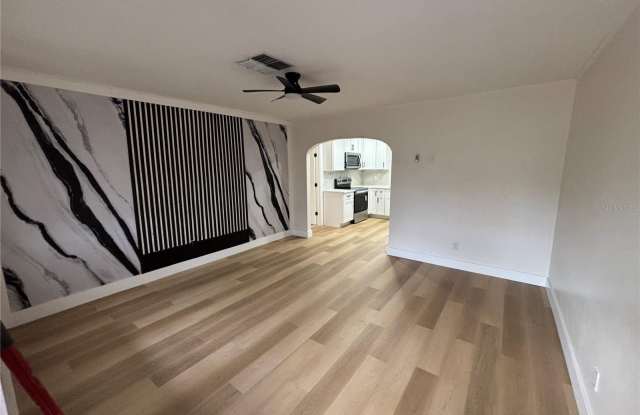 1215 NEW YORK AVENUE