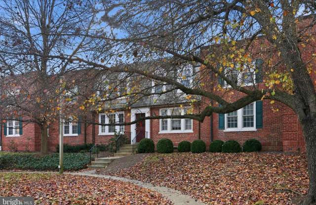 1744 N RHODES Street unit: 310