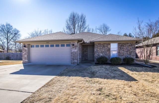 2615 Clover Lane - 2615 Clover Lane, Conway, AR 72032