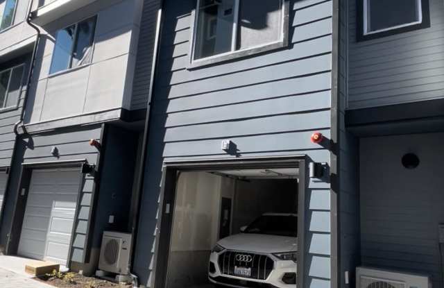 14527 1st Avenue Northeast