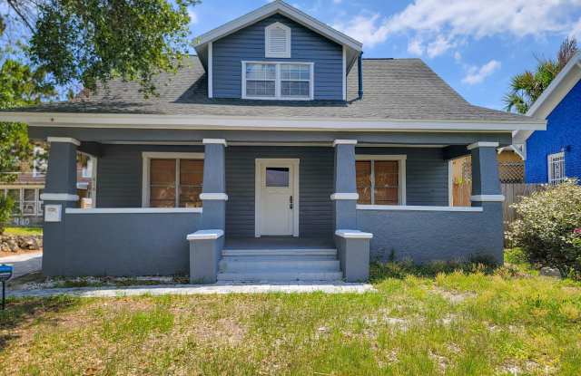 416 N Peninsula Drive