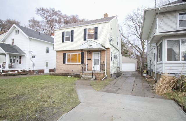 919 Alvison Rd - 919 Alvison Road, Toledo, OH 43612