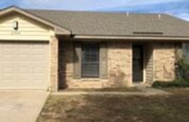 2343 Sandia Ct - 2343 Sandia Court, Portales, NM 88130