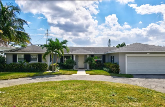 906 SW 28th Avenue - 906 Southwest 28th Avenue, Boynton Beach, FL 33435