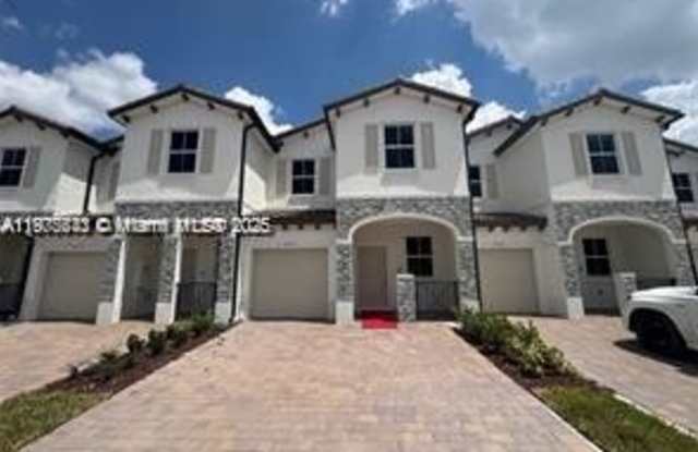 Photo of 2771 SE 25th Ave