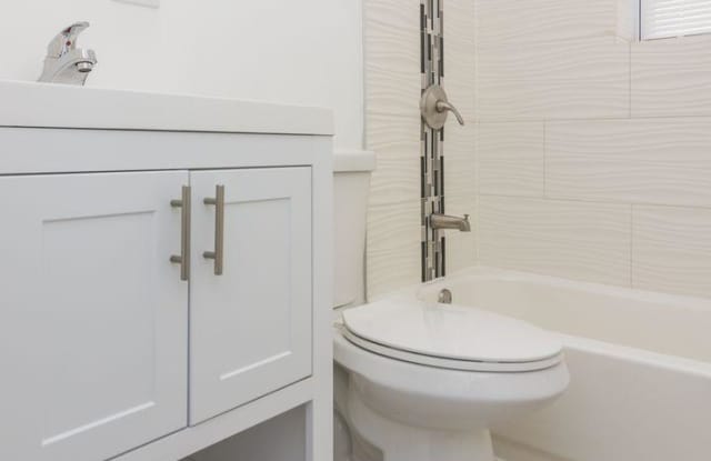 6431 South Stewart Ave.