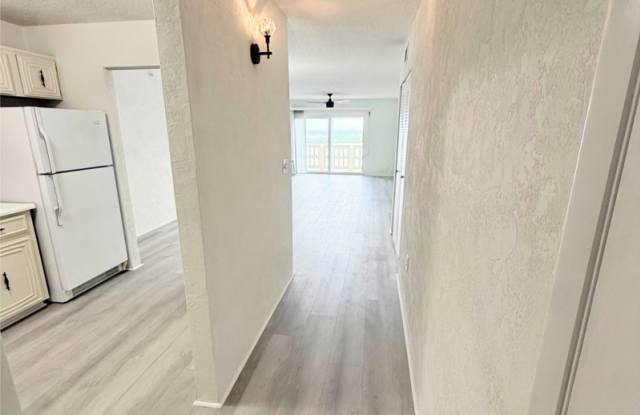 3606 South Peninsula Drive - 806