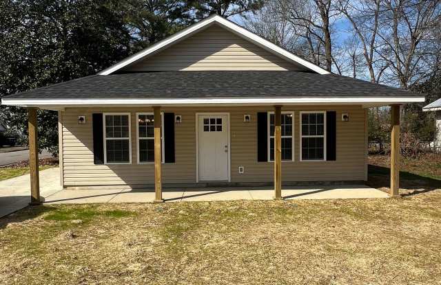 1009 Vinson Avenue - 1009 Vinson Avenue, Gadsden, AL 35903