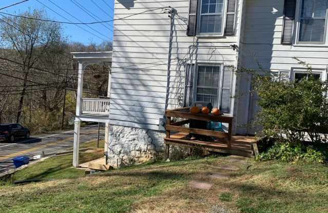 Single Family Home Minutes from Downtown Lexington