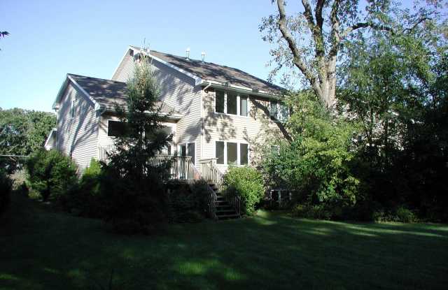 11385 Edgemere Terrace