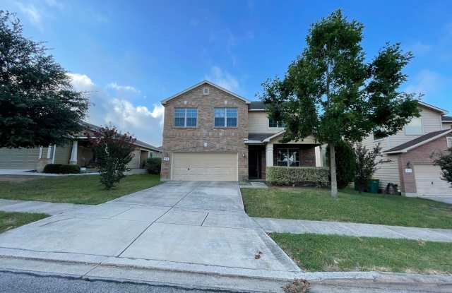 BEAUTIFUL 3 BEDROOM 2.5 BATH FEATURING A LUXURY KITCHEN WITH WHITE GRANITE COUNTERS, GRAY CABINETS, & SAMSUNG STAINLESS STEEL APPLIANCES***EASY ACCESS TO RANDOLPH AFB, 1604, I-10, & SHOPPING