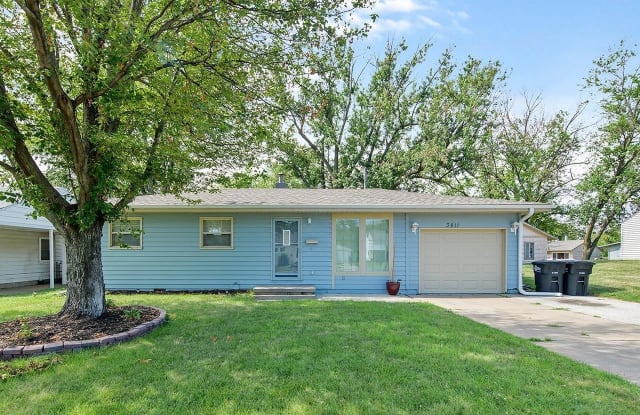 3811 Vinton Street - 3811 Vinton Street, Omaha, NE 68105