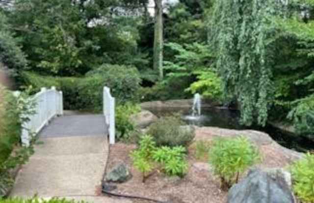 7651 TREMAYNE Place unit: 202