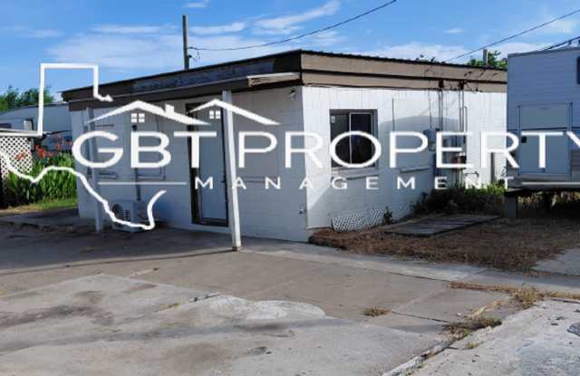 Photo of Lazy Days Port. - 314 Railroad St.