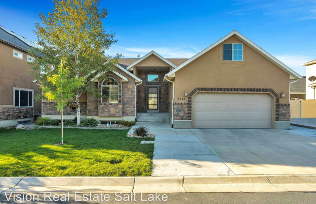 3921 Sand Lake Dr - 3921 West Sand Lake Drive, South Jordan, UT 84009