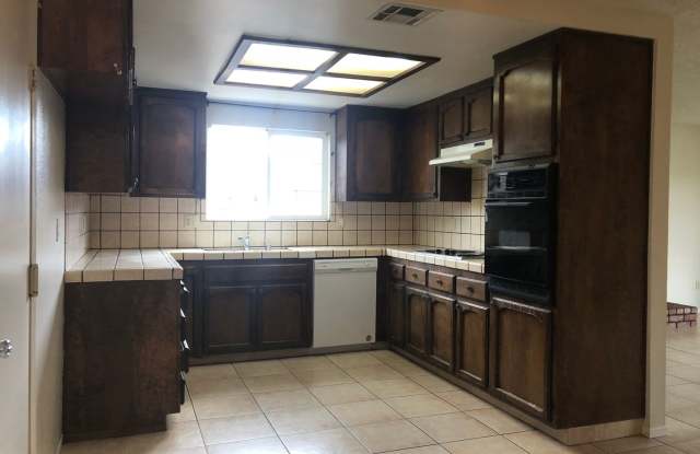 Walking distance to CSU Stanislaus