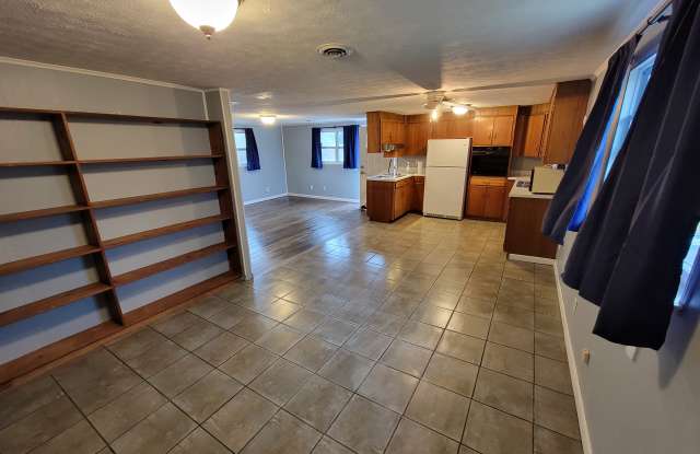 Photo of 4516 Plummer Rd Ne