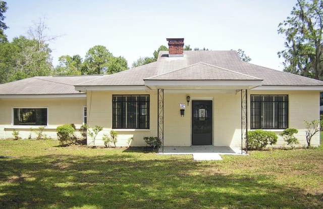 5108 Skidaway Rd - 5108 Skidaway Road, Savannah, GA 31404