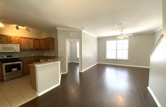 6129 Metrowest Boulevard