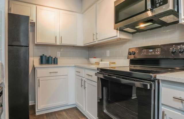 Lakebridge Townhomes