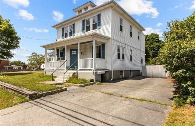 291 Maple Avenue unit: 2