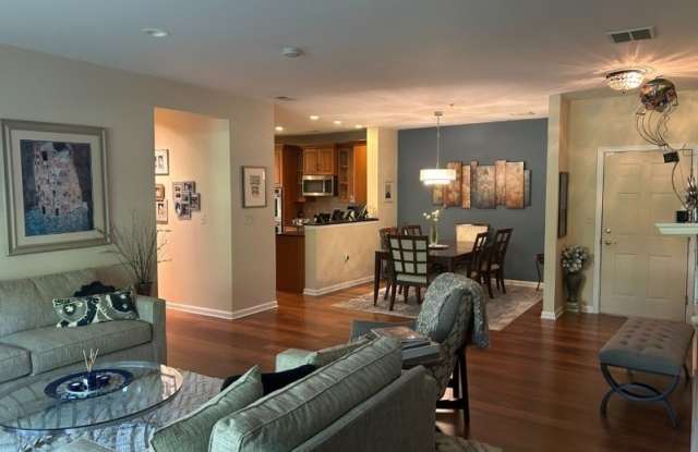 8 Quarry Dr