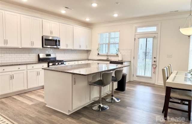 Photo of 10211 Glenmere Creek Circle