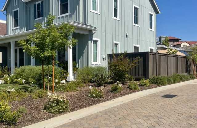 Wow! Custom Built Smart Home in Sutter Park - A Tim Lewis Community.