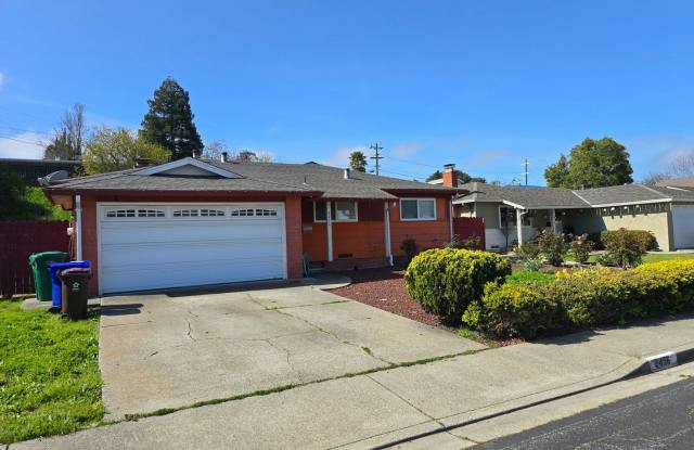 Serene Single Story Home - 2456 O Toole Way, Tara Hills, CA 94806