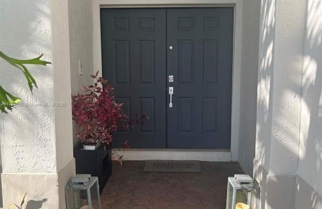 9273 SW 212th Ter