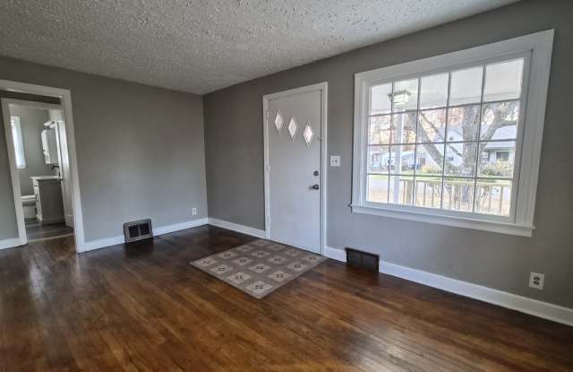 Photo of 3483 Hadley Avenue