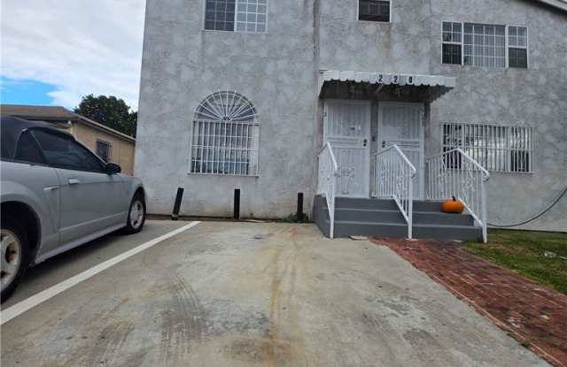 Photo of 220 S Pannes