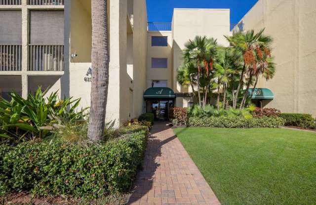 Two Weeks Free for May 3 Lease Start - 2/2 Condo near IMG Golf Course photos photos