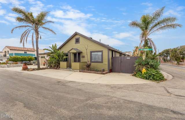 153 San Fernando Avenue