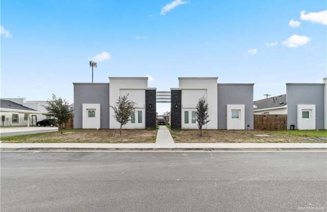 Photo of 11018 33rd Lane unit: 2