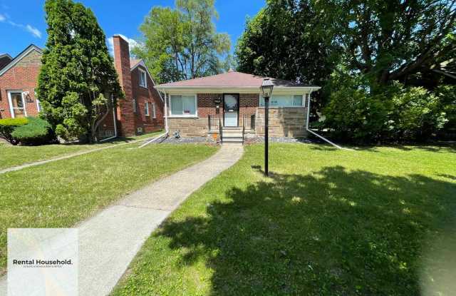 Charming & Beautifully Maintained 2-Bedroom Ranch Available Now!