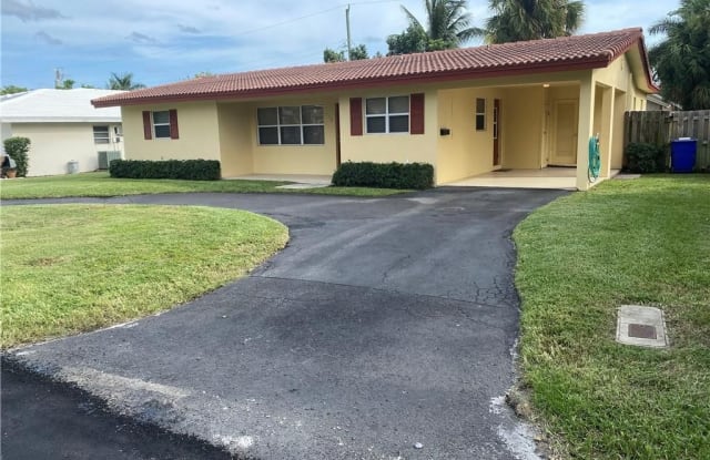 836 NE 4th Ct - 836 Northeast 4th Court, Deerfield Beach, FL 33441