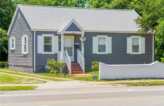 1933 E Ocean View Avenue